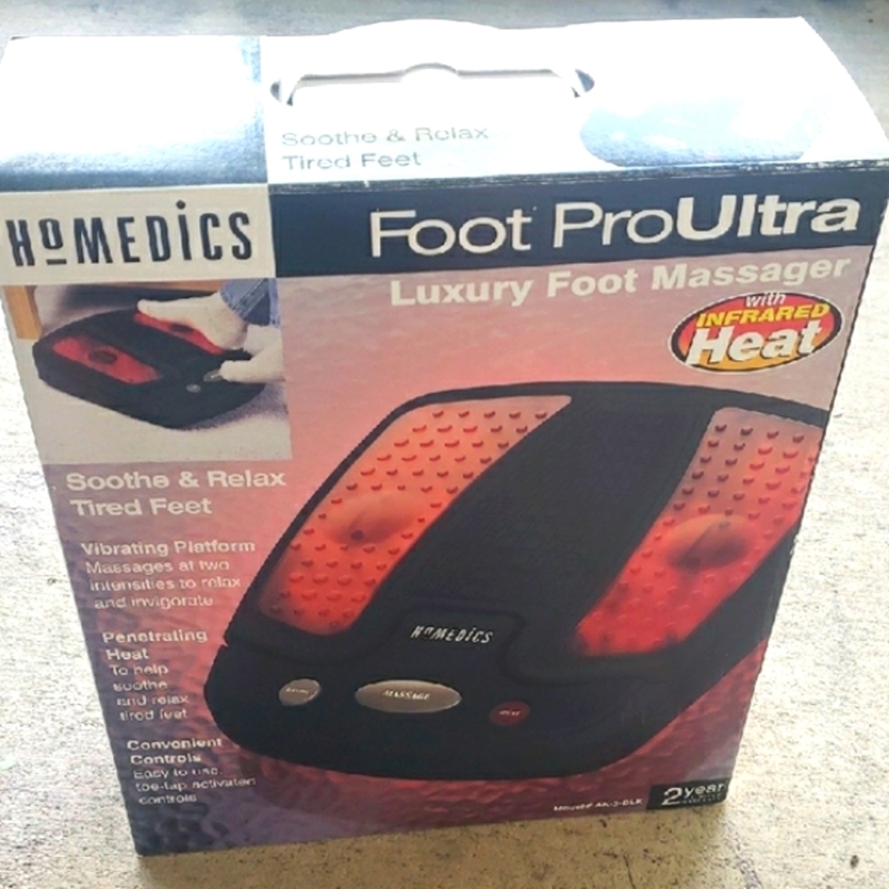Brand new "HoMedics" Luxury Foot Pro Ultra Massager - Black and Red